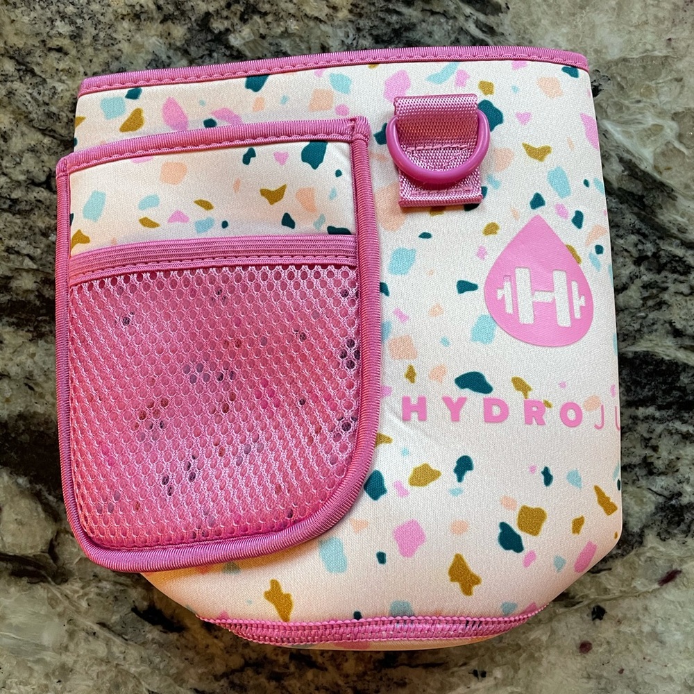 SOLD Hydrojug pebbles sleeve